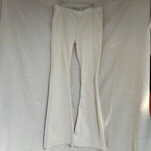 Free People Women's Jeans Ivory Flare Size W26 Penny Pull on Medium Rise